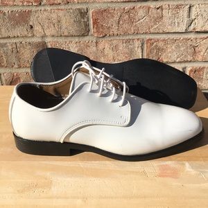 Great Condition White Dress Shoes - Men’s Size 11